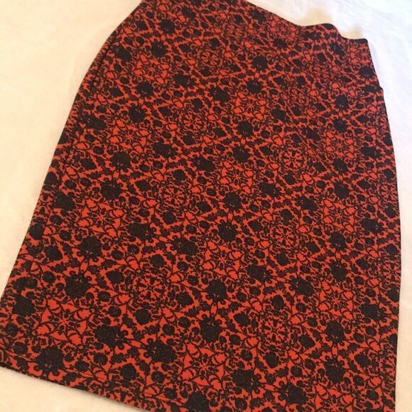 LuLaRoe Orange & Black Floral Print Skirt - XS - Picture 8 of 8